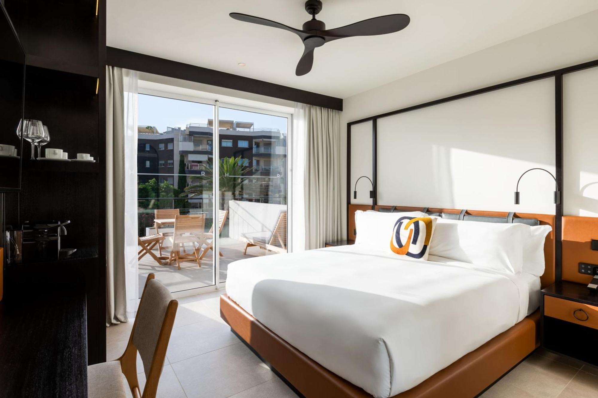Hotel Riomar, Ibiza, A Tribute Portfolio Hotel سانتا أيُلاريا ذيس ريو المظهر الخارجي الصورة
