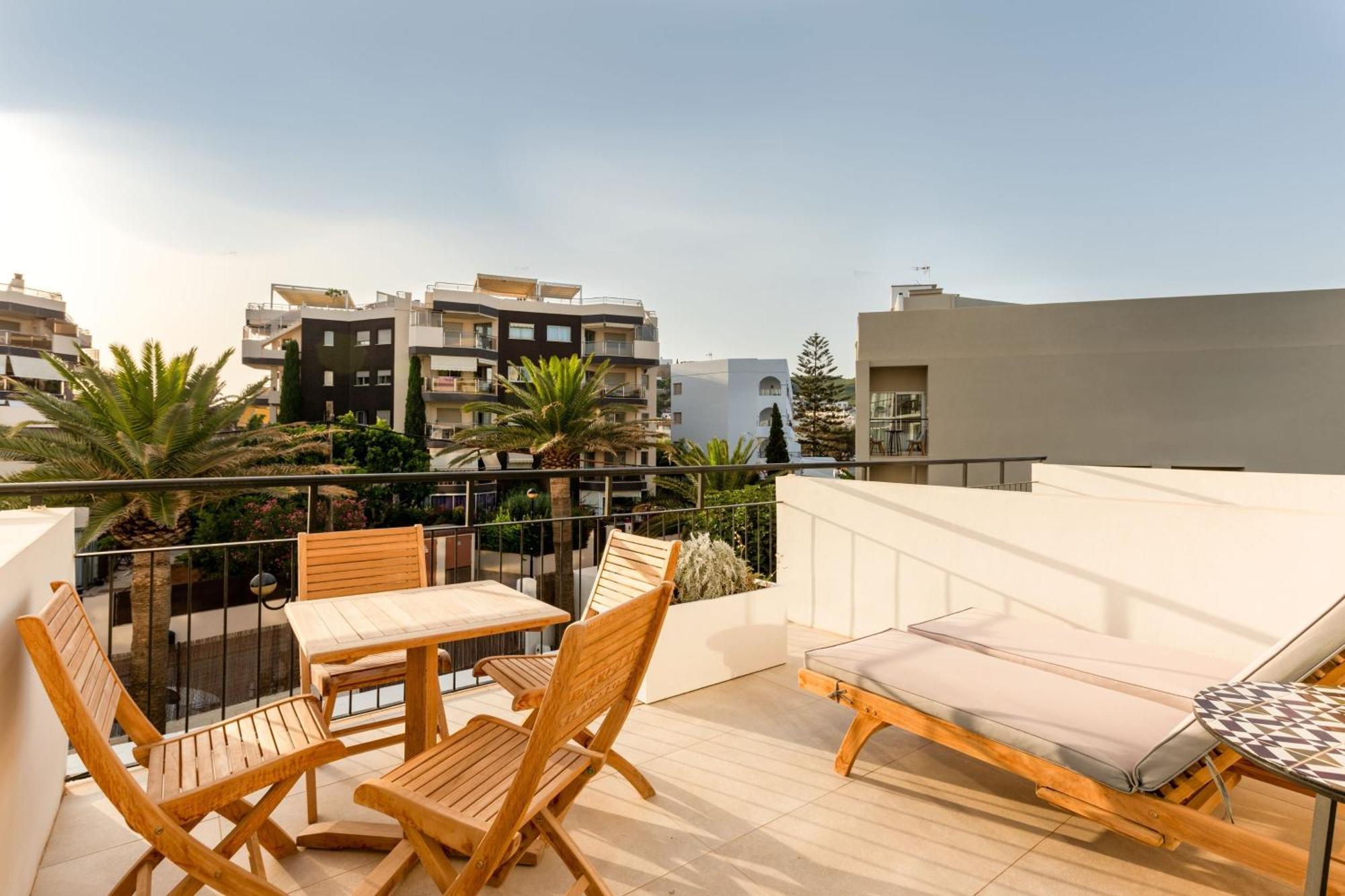 Hotel Riomar, Ibiza, A Tribute Portfolio Hotel سانتا أيُلاريا ذيس ريو المظهر الخارجي الصورة