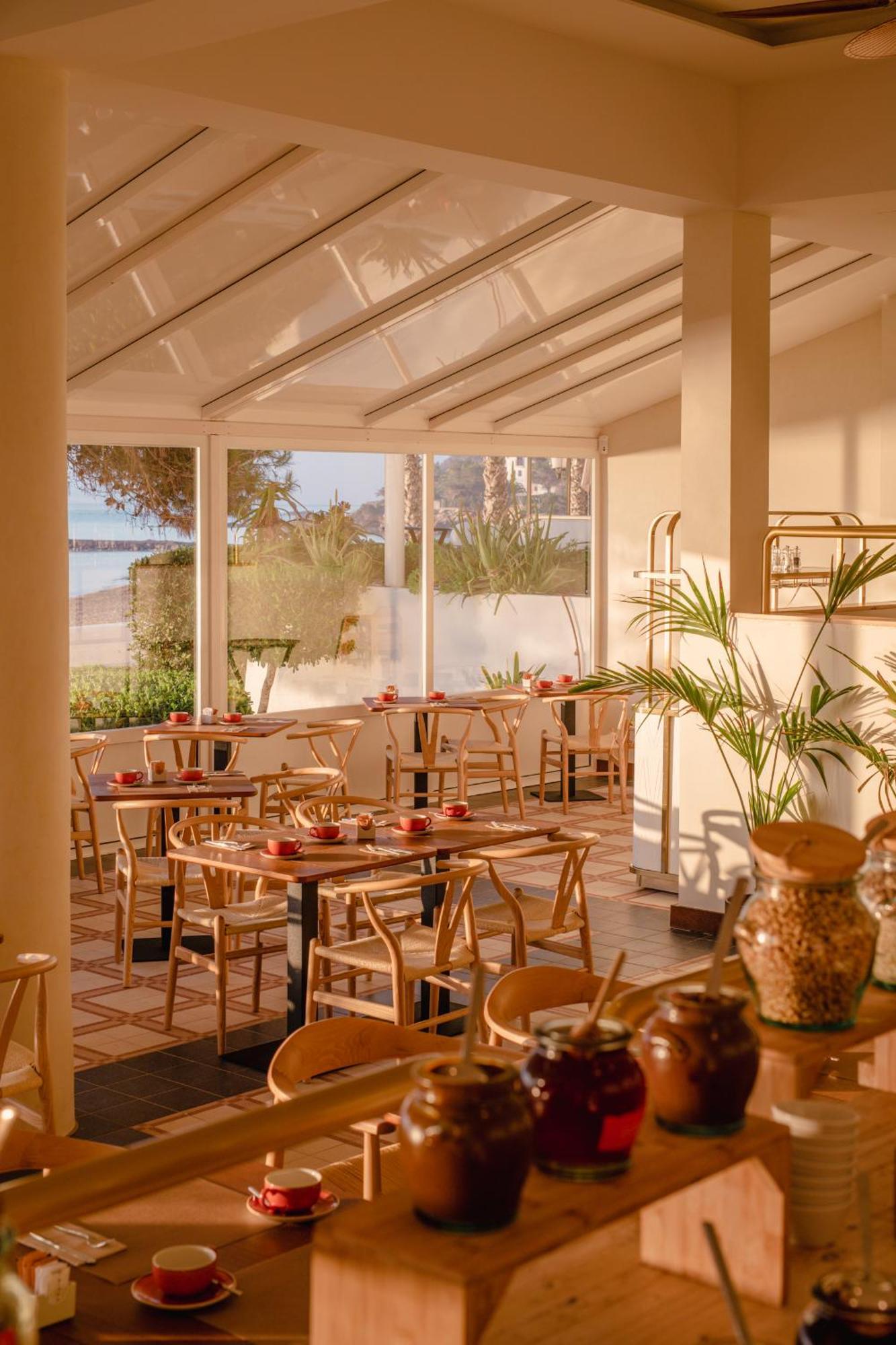 Hotel Riomar, Ibiza, A Tribute Portfolio Hotel سانتا أيُلاريا ذيس ريو المظهر الخارجي الصورة