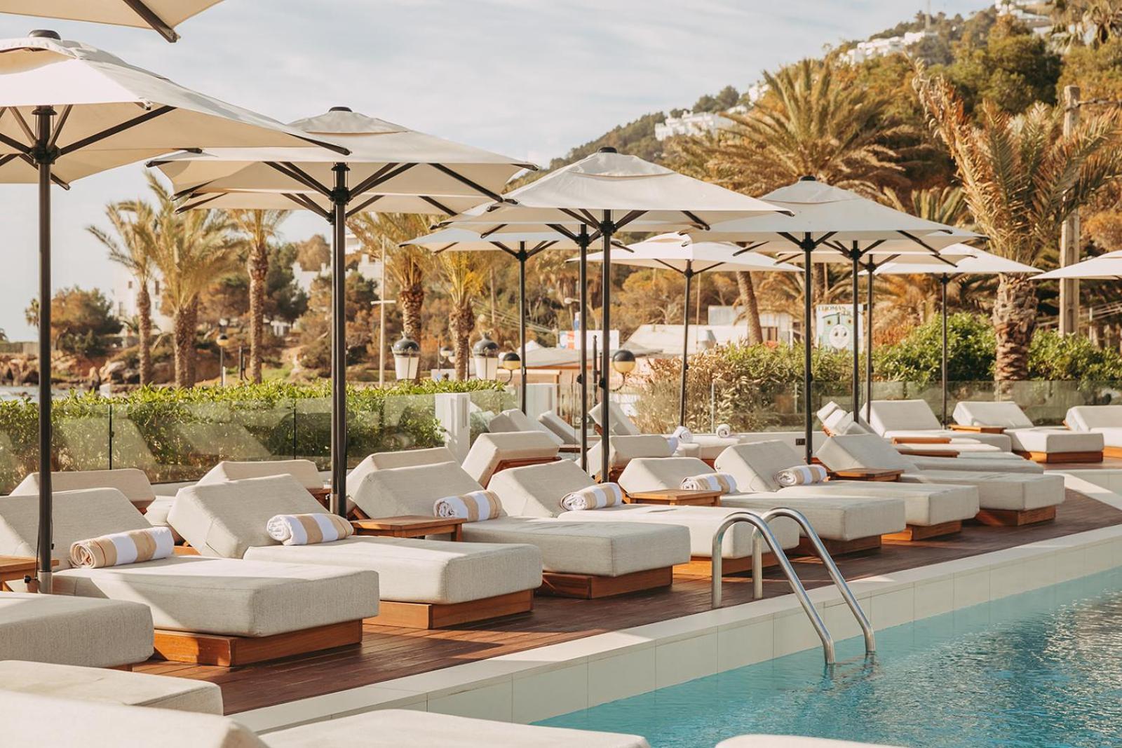 Hotel Riomar, Ibiza, A Tribute Portfolio Hotel سانتا أيُلاريا ذيس ريو المظهر الخارجي الصورة